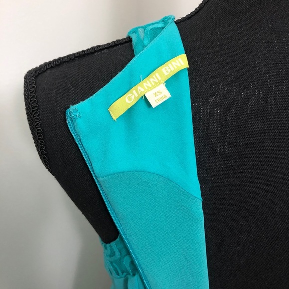 Dress - Picture 5 of 5